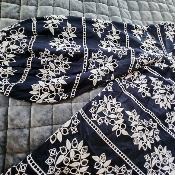 Chico's Navy and white blouse shirt top eyelet striped size 3/xl - Picture 9 of 10